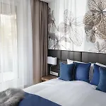 Aparthotel My Story 4*