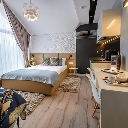 Aparthotel My Story 3*