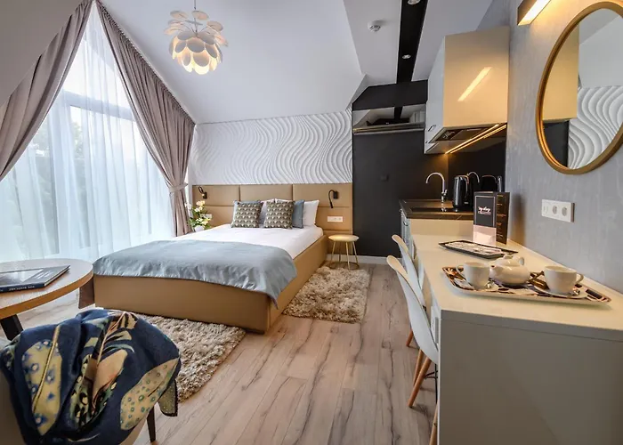 Aparthotel My Story 4*